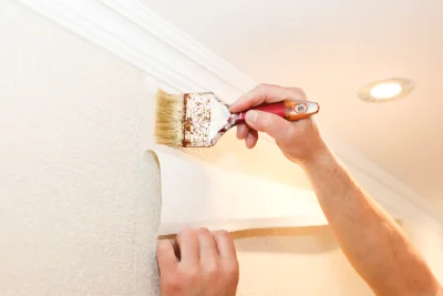Pose de papier peint à Maizet — revêtements muraux et toiles de verre
